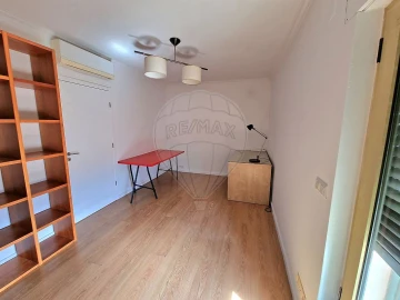 Apartamento T3 para Arrendamento em Avenidas Novas