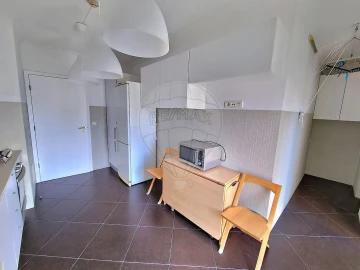 Apartamento T3 para Arrendamento em Avenidas Novas