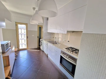 Apartamento T3 para Arrendamento em Avenidas Novas