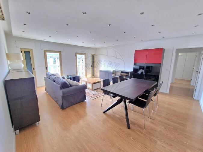 Apartamento T3 para Arrendamento em Avenidas Novas Foto 11