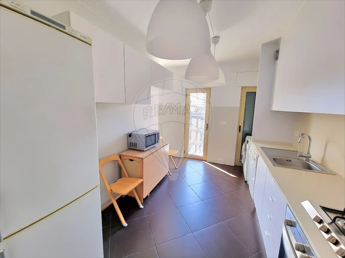 Apartamento T3 para Arrendamento em Avenidas Novas Foto 19