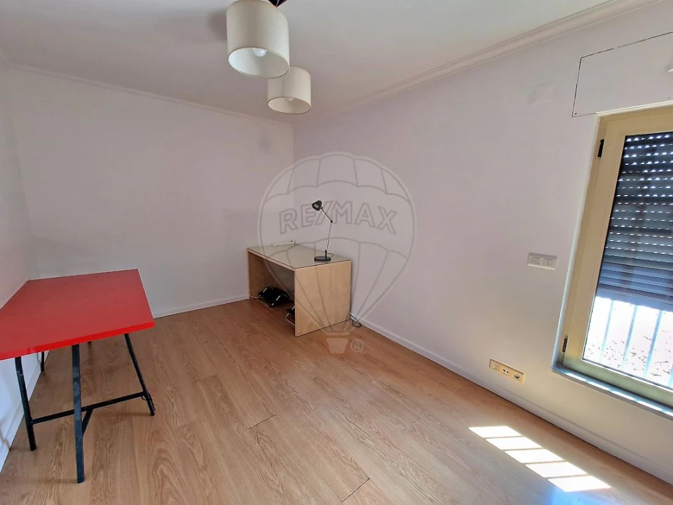 Apartamento T3 para Arrendamento em Avenidas Novas Foto 13