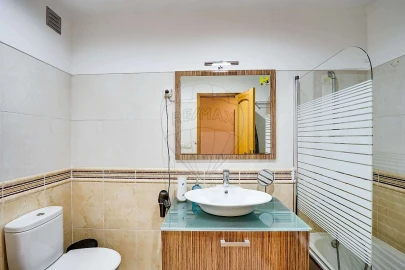 Apartamento T5 para Venda em Carcavelos e Parede