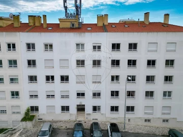Apartamento T5 para Venda em Carcavelos e Parede