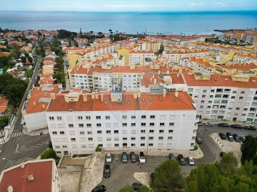 Apartamento T5 para Venda em Carcavelos e Parede