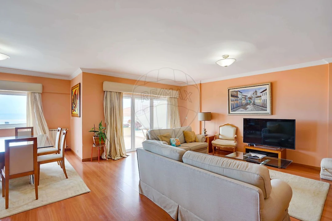 Apartamento T5 para Venda em Carcavelos e Parede Foto 20
