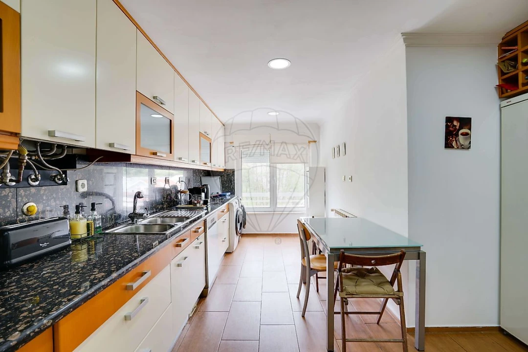 Apartamento T5 para Venda em Carcavelos e Parede Foto 30