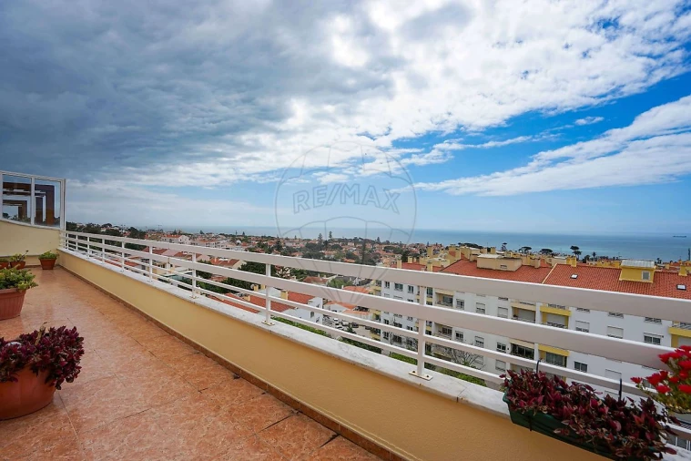 Apartamento T5 para Venda em Carcavelos e Parede Foto 9