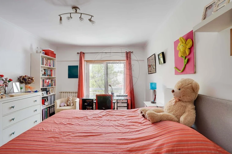 Apartamento T5 para Venda em Carcavelos e Parede Foto 37