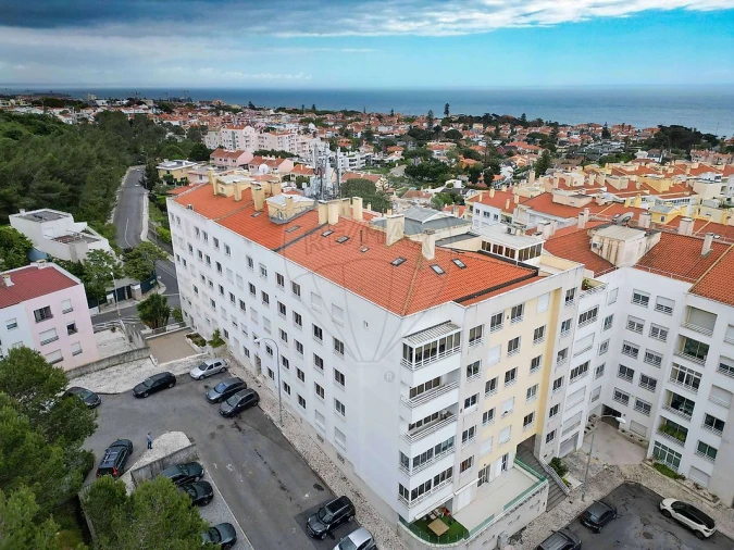 Apartamento T5 para Venda em Carcavelos e Parede Foto 17