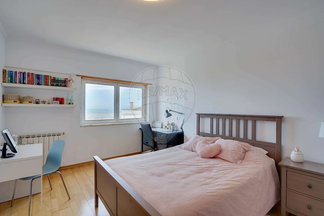 Apartamento T5 para Venda em Carcavelos e Parede Foto 46