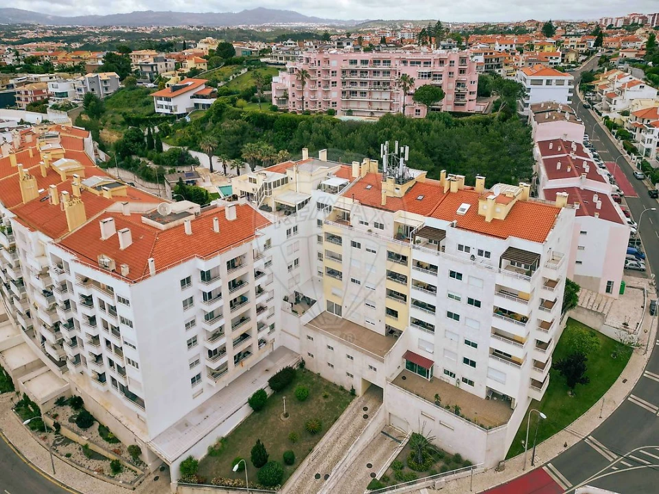 Apartamento T5 para Venda em Carcavelos e Parede Foto 16