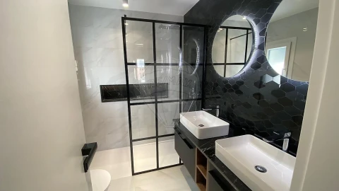 Moradia T5 para Venda em Ramada e Caneças