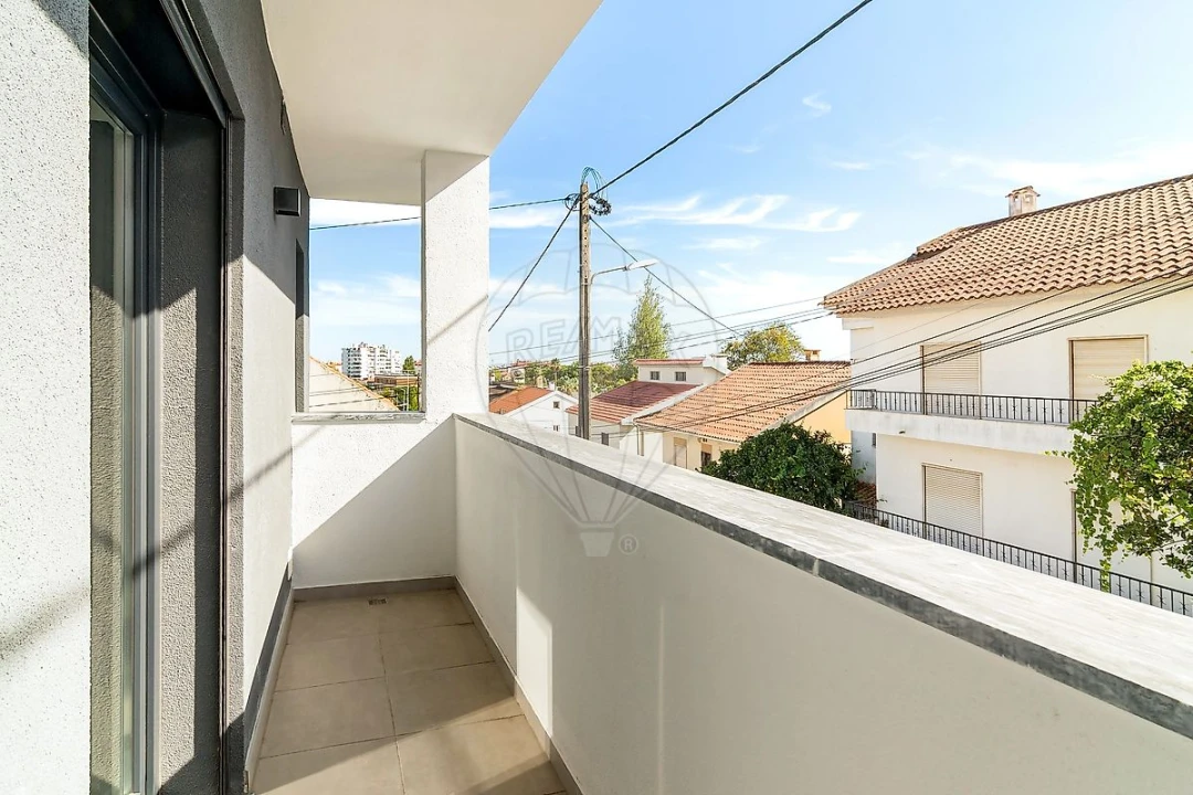 Moradia T5 para Venda em Ramada e Caneças Foto 20