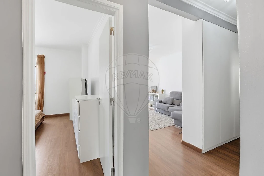 Apartamento T2 para Venda em Quinta do Conde Foto 16