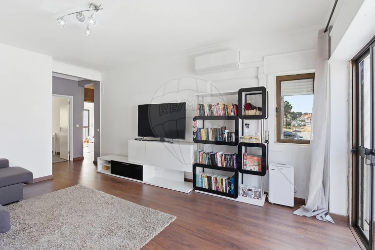 Apartamento T2 para Venda em Quinta do Conde Foto 12