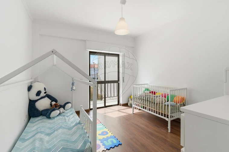 Apartamento T2 para Venda em Quinta do Conde Foto 5