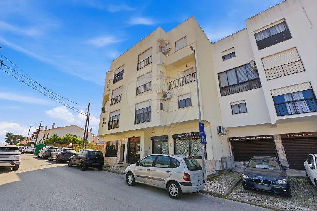 Apartamento T2 para Venda em Quinta do Conde Foto 8