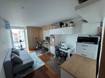 Apartamento T3 para Arrendamento em Glória e Vera Cruz