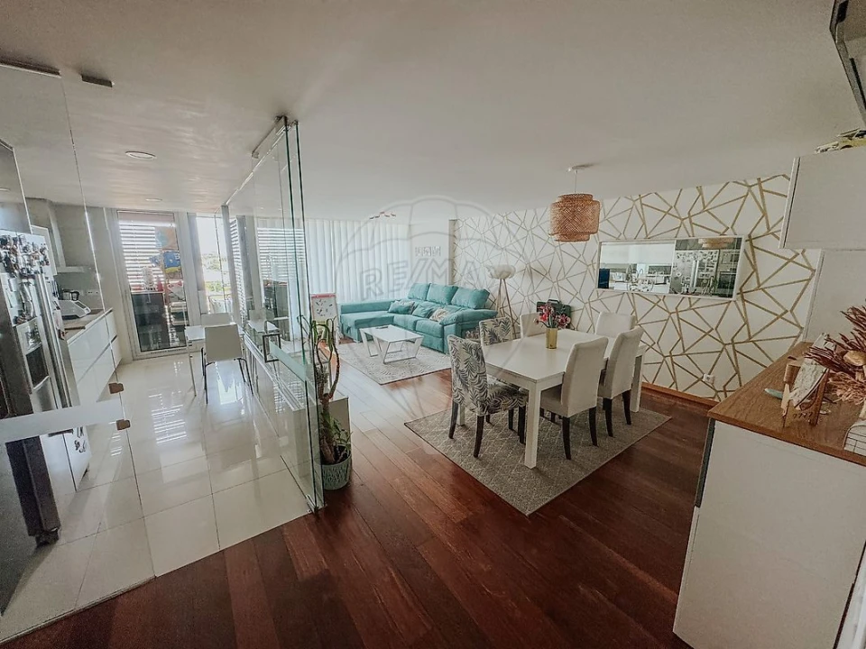 Apartamento T3 para Arrendamento em Glória e Vera Cruz Foto 12