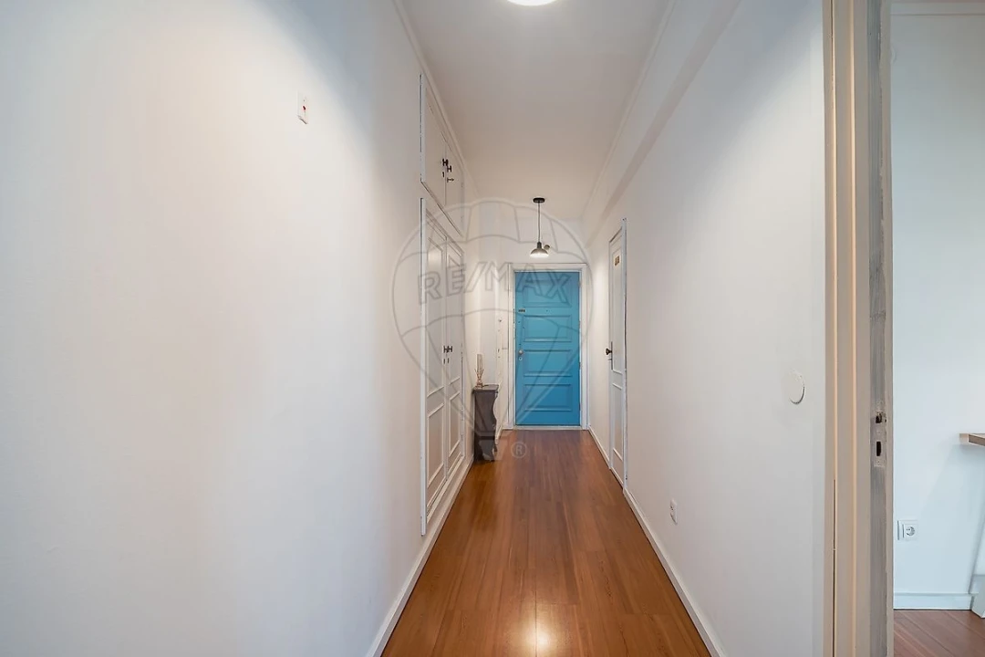 Apartamento T1 para Venda em Santa Marinha e São Pedro da Afurada Foto 1