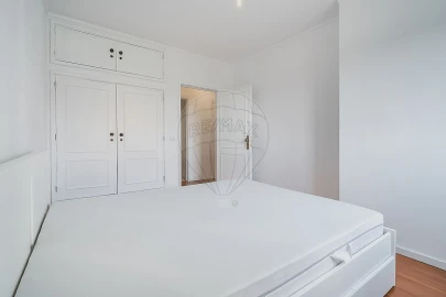 Apartamento T1 para Venda em Santa Marinha e São Pedro da Afurada