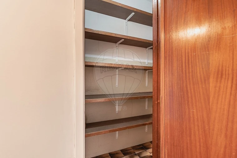 Apartamento T1 para Venda em Santa Marinha e São Pedro da Afurada Foto 2