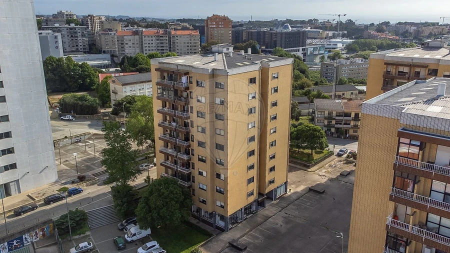 Apartamento T1 para Venda em Santa Marinha e São Pedro da Afurada Foto 28