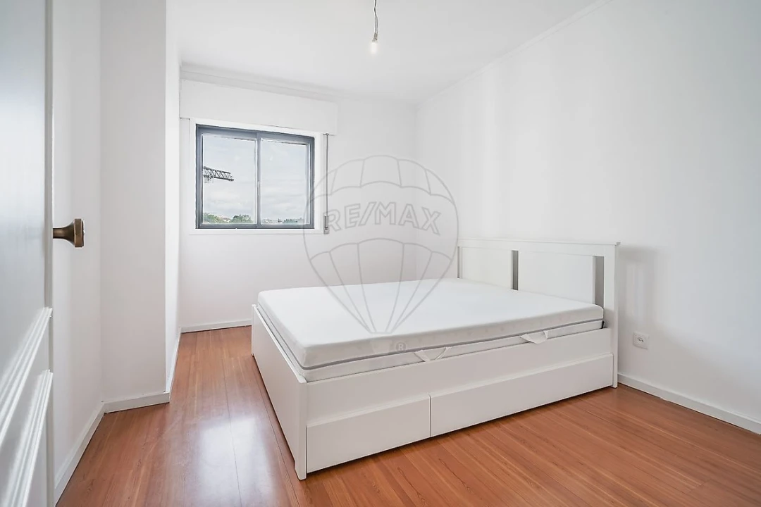 Apartamento T1 para Venda em Santa Marinha e São Pedro da Afurada Foto 11