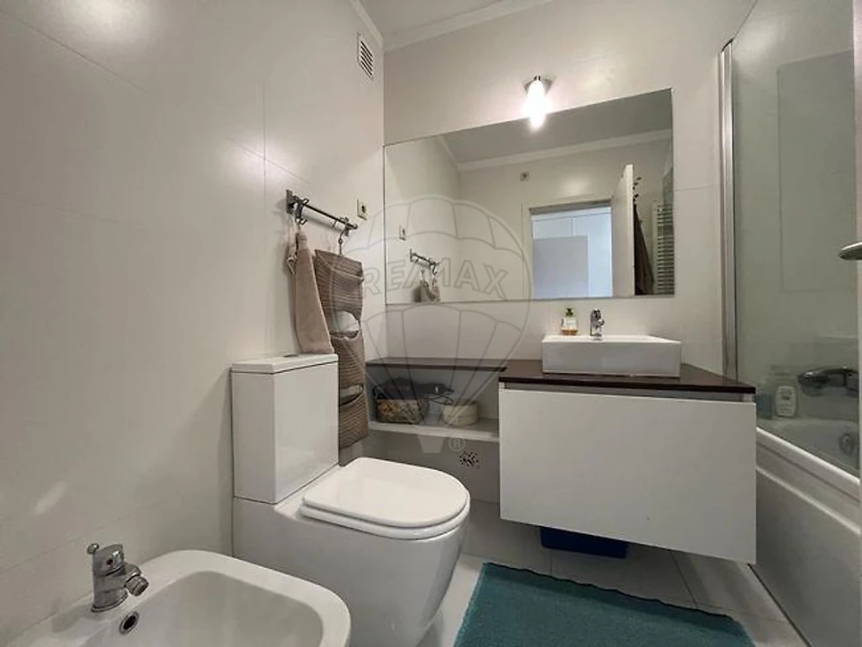 Apartamento T3 para Arrendamento em Glória e Vera Cruz Foto 8