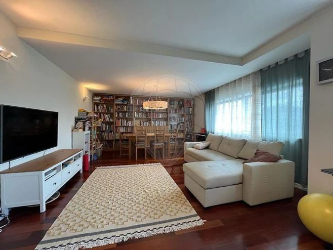 Apartamento T3 para Arrendamento em Glória e Vera Cruz Foto 2