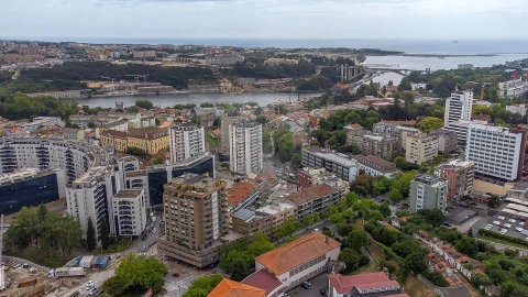 Apartamento T4 para Arrendamento em Lordelo do Ouro e Massarelos