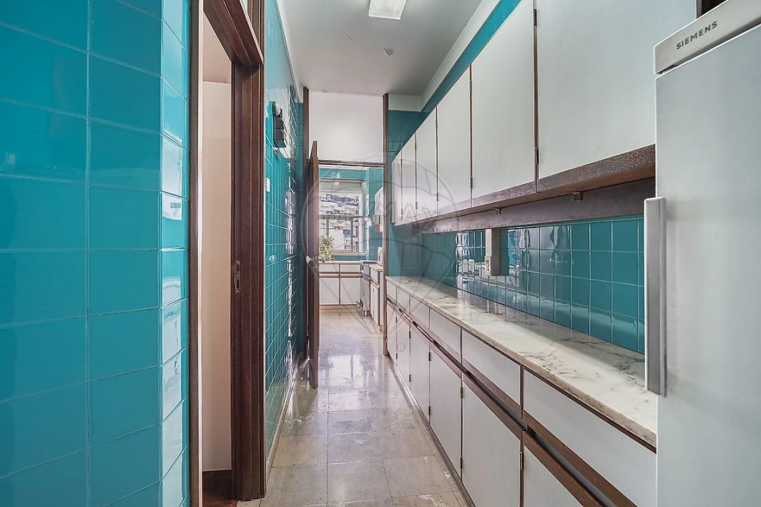 Apartamento T4 para Arrendamento em Lordelo do Ouro e Massarelos Foto 4