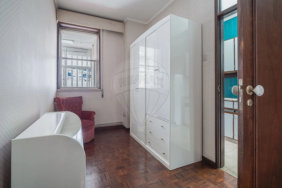 Apartamento T4 para Arrendamento em Lordelo do Ouro e Massarelos Foto 6