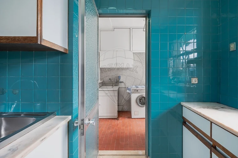 Apartamento T4 para Arrendamento em Lordelo do Ouro e Massarelos Foto 11