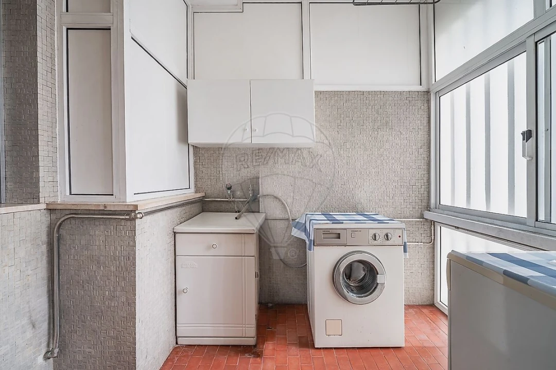 Apartamento T4 para Arrendamento em Lordelo do Ouro e Massarelos Foto 14
