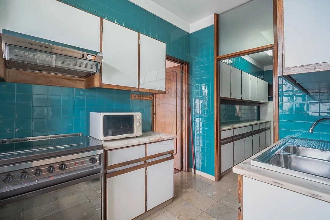 Apartamento T4 para Arrendamento em Lordelo do Ouro e Massarelos Foto 10
