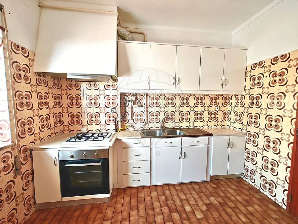 Apartamento T2 para Venda em Caldas da Rainha - Santo Onofre e Serra do Bouro Foto 1