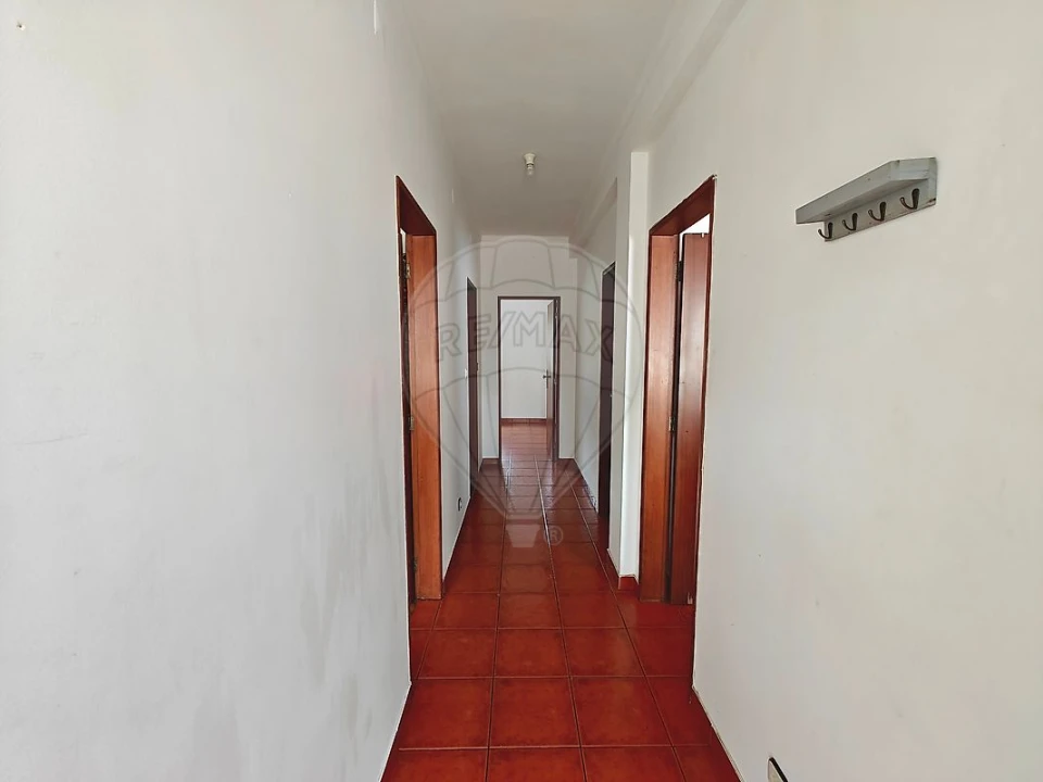 Apartamento T2 para Venda em Caldas da Rainha - Santo Onofre e Serra do Bouro Foto 2