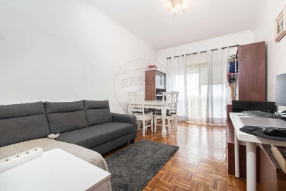Apartamento T2 para Venda em Santa Iria de Azoia, São João da Talha e Bobadela