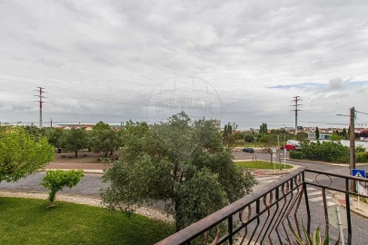 Apartamento T2 para Venda em Santa Iria de Azoia, São João da Talha e Bobadela