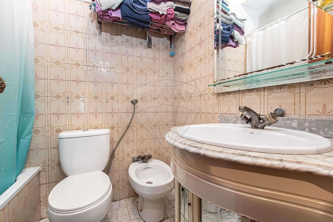 Apartamento T2 para Venda em Santa Iria de Azoia, São João da Talha e Bobadela Foto 1
