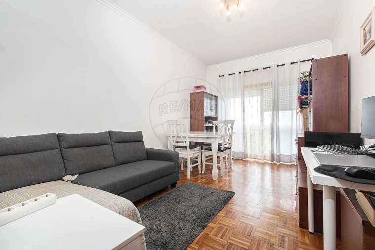 Apartamento T2 para Venda em Santa Iria de Azoia, São João da Talha e Bobadela Foto 6