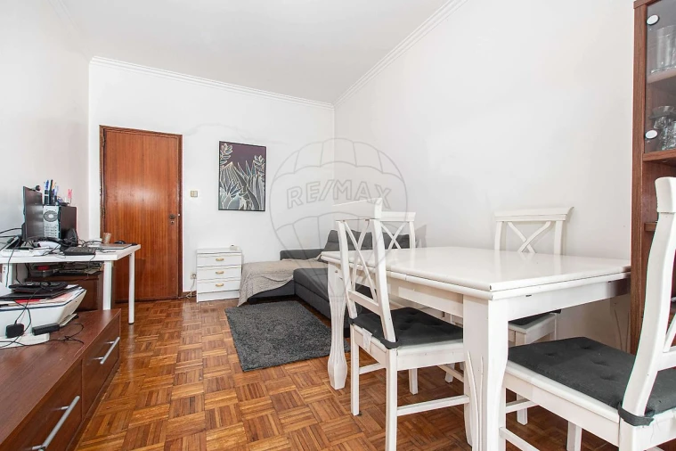 Apartamento T2 para Venda em Santa Iria de Azoia, São João da Talha e Bobadela Foto 8
