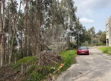 Armazém para Venda em Macieira de Cambra