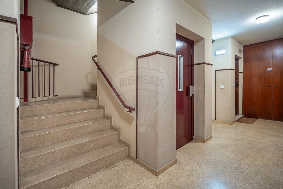 Apartamento T3 para Venda em Ramalde Foto 24