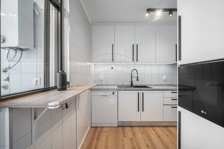 Apartamento T3 para Venda em Ramalde Foto 8
