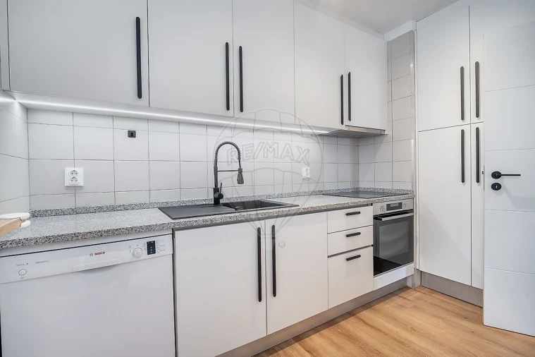 Apartamento T3 para Venda em Ramalde Foto 10