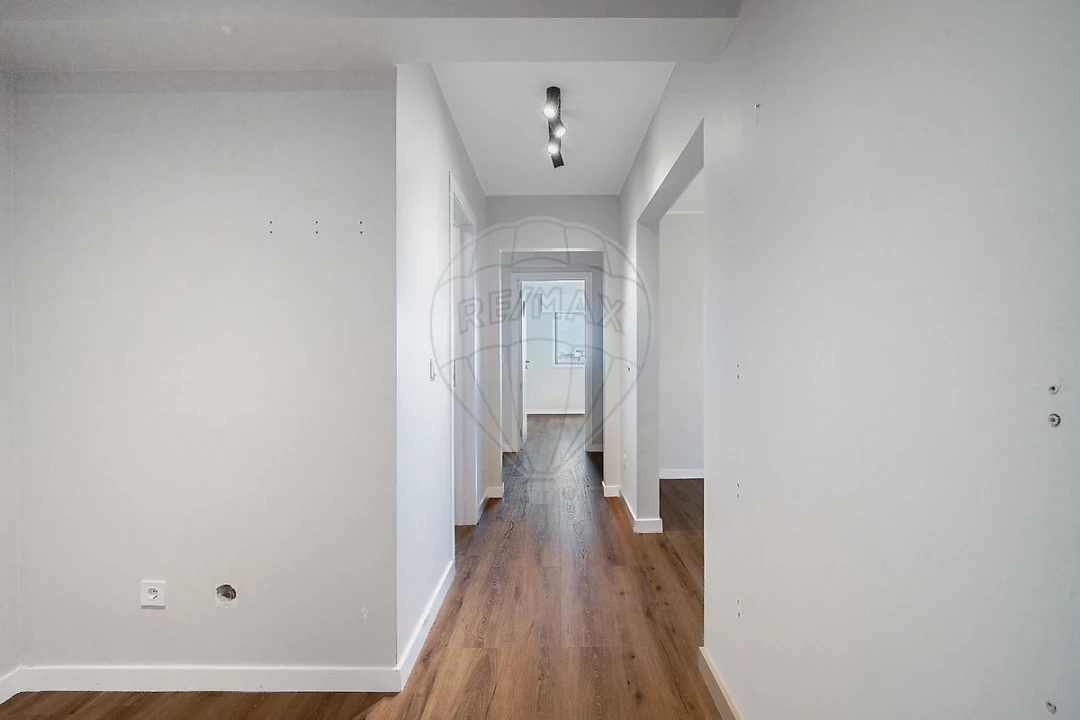 Apartamento T3 para Venda em Ramalde Foto 9