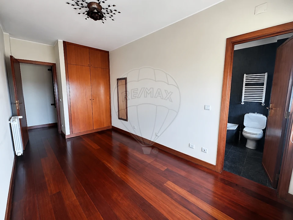 Apartamento T4 para Arrendamento em Matosinhos e Leça da Palmeira Foto 5